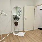 Fuer 4 Personen Mit Smart-tv - Nespresso - Self-check-in - Voll Ausgestatteter Kueche Daire Bielefeld