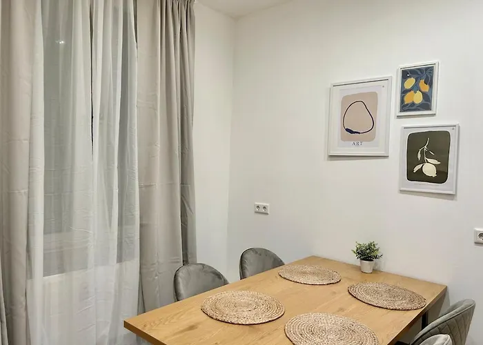 Apartament Wohnung Fuer 4 Personen Mit Smart-Tv - Nespresso - Self-Check-In - Voll Ausgestatteter Kueche *